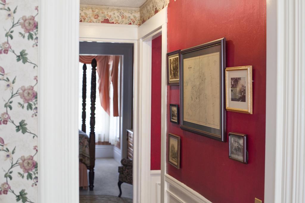 Isaiah Jones Homestead Bed And Breakfast サンドイッチ エクステリア 写真