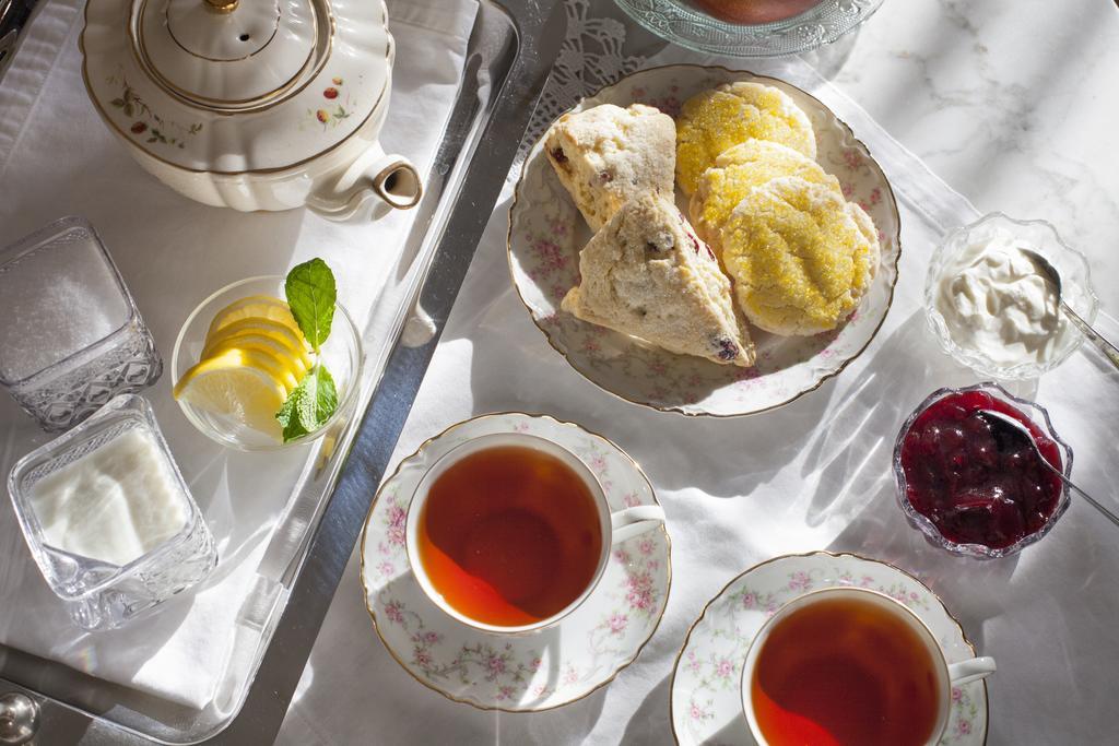 Isaiah Jones Homestead Bed And Breakfast サンドイッチ エクステリア 写真