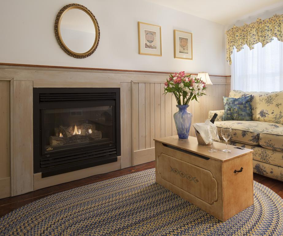 Isaiah Jones Homestead Bed And Breakfast サンドイッチ エクステリア 写真
