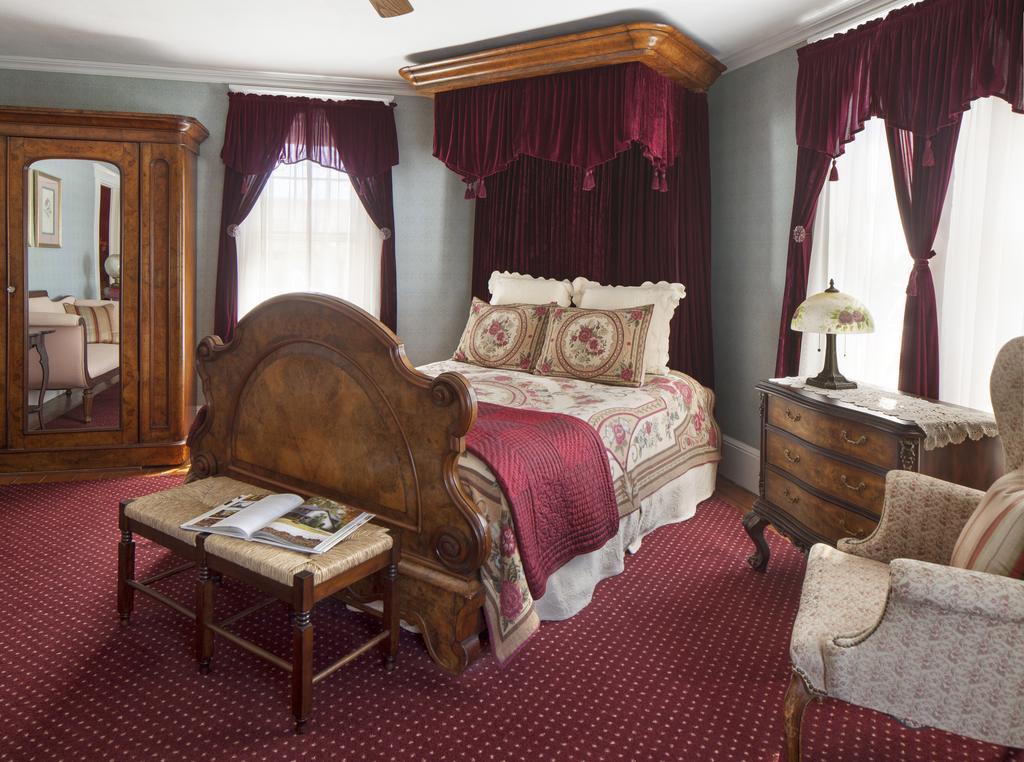 Isaiah Jones Homestead Bed And Breakfast サンドイッチ エクステリア 写真