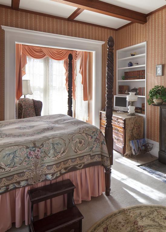 Isaiah Jones Homestead Bed And Breakfast サンドイッチ エクステリア 写真