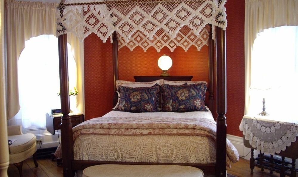 Isaiah Jones Homestead Bed And Breakfast サンドイッチ エクステリア 写真