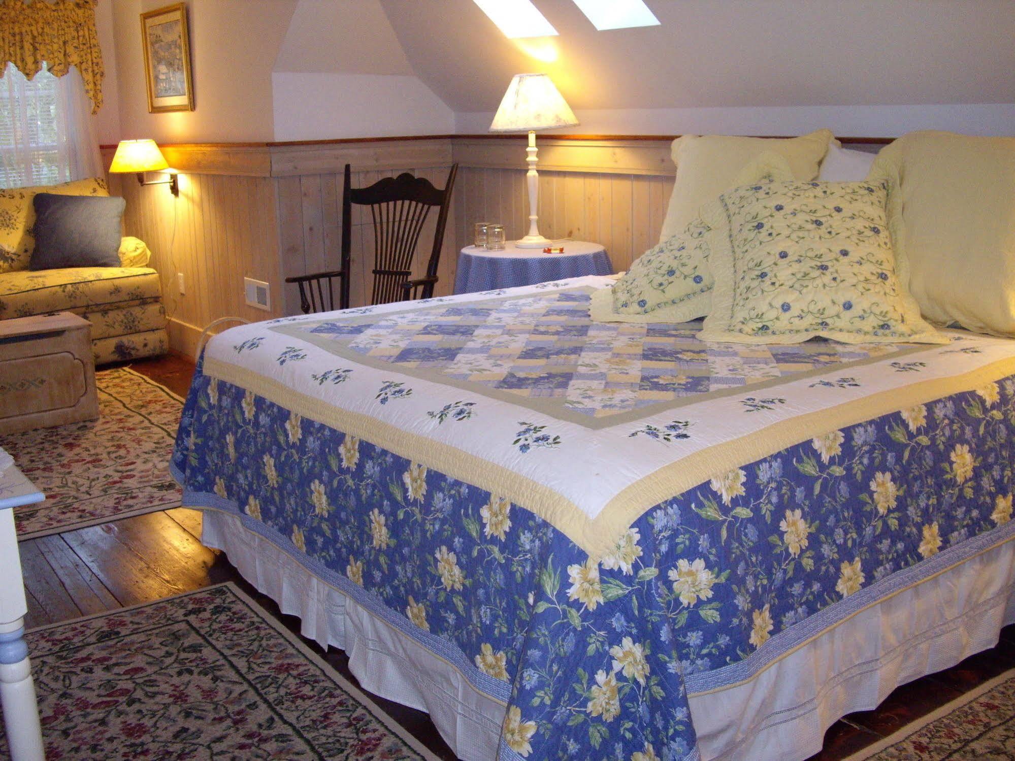 Isaiah Jones Homestead Bed And Breakfast サンドイッチ エクステリア 写真