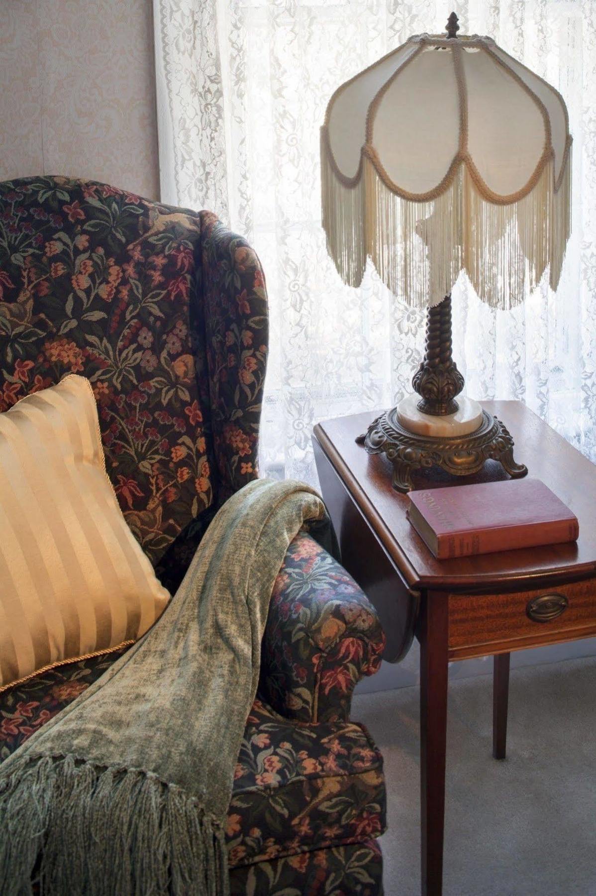 Isaiah Jones Homestead Bed And Breakfast サンドイッチ エクステリア 写真